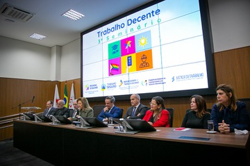 2025 0626 Seminario Trab Decente-01.jpg