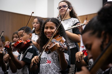 2025 1105 60 anos Revista-16.jpg