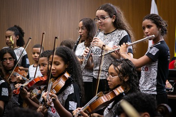 2025 1105 60 anos Revista-18.jpg