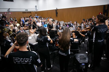 2025 1105 60 anos Revista-20.jpg