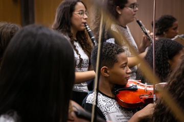 2025 1105 60 anos Revista-23.jpg