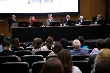 2025 1105 60 anos Revista-49.jpg