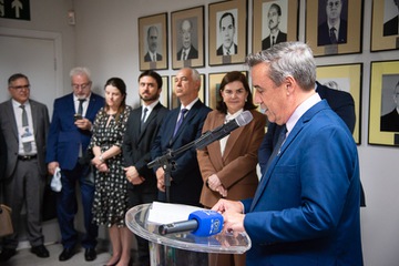 2026 1007 Aposicao Galeria EJ-17.jpg