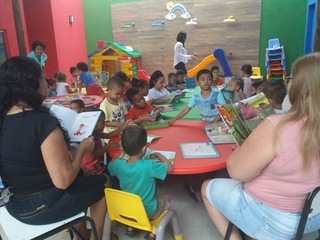 2018_1126_Biblioteca_EntregaLivros_Janauba (5).jpg