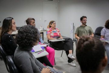 2025 0604 Clube do Livro07.jpg