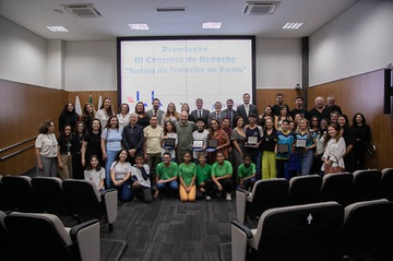 2025 1127 Concurso de Redação-21.jpg