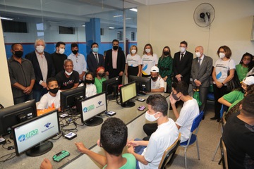 2022_0624_DoacaoPCs_EscolaMunBH_TRT_RFB_MPMG_PBH_LeoAndrade (60).jpg
