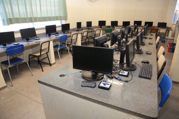 2022_0624_DoacaoPCs_EscolaMunBH_TRT_RFB_MPMG_PBH_LeoAndrade (77).jpg