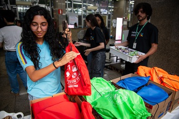 2026 1020 Entrega cartilha voto-1.jpg