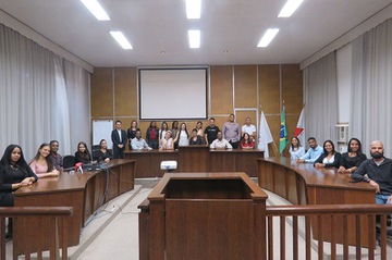 03_NovaFaculdade_Marta_e_Yuri (1).jpg