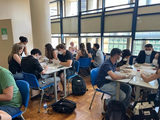 2022_0914_LabAtividadesJudiciais-TurmaA_UFMG_CidaCarvalhais (11).jpg