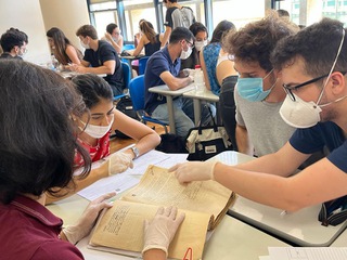 2022_0914_LabAtividadesJudiciais-TurmaA_UFMG_CidaCarvalhais (28).jpg