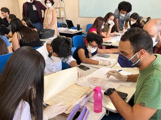2022_0914_LabAtividadesJudiciais-TurmaA_UFMG_CidaCarvalhais (30).jpg