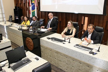 2018_1130_LeisLetras_ReformaTrabalhistaVisaoCríticaLA (11) cópia.jpg