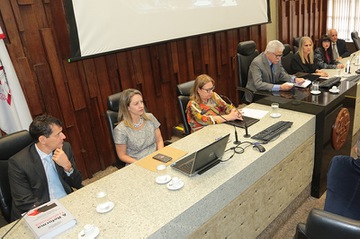2018_1123_LeisLetras_ReformaTrabalhista_Visao_Juizes-Proc-Adv_LA 1a.jpg