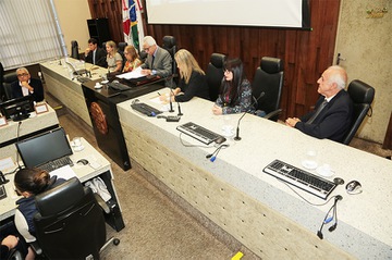 2018_1123_LeisLetras_ReformaTrabalhista_Visao_Juizes-Proc-Adv_LA (4).jpg