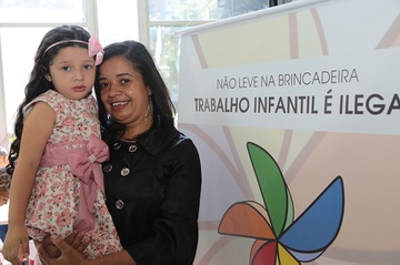 2019_1016_OutubroCrianca_Servidores_LA (5).jpg