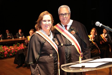  (<a class="download" href="https://portal.trt3.jus.br/internet/conheca-o-trt/comunicacao/galerias-de-fotos/posse-adm-bienio-2018-2019-trt3-mg-11-12-2017/20_2017_1211_posse_adm_2018-2019_la-475.jpg/at_download/image">Download</a>)