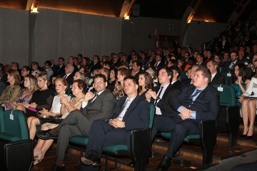  (<a class="download" href="https://portal.trt3.jus.br/internet/conheca-o-trt/comunicacao/galerias-de-fotos/posse-adm-bienio-2018-2019-trt3-mg-11-12-2017/49_2017_1211_posse_adm_2018-2019_ts-169.jpg/at_download/image">Download</a>)