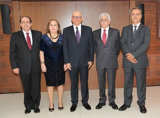  (<a class="download" href="https://portal.trt3.jus.br/internet/conheca-o-trt/comunicacao/galerias-de-fotos/posse-adm-bienio-2018-2019-trt3-mg-11-12-2017/50_2017_1211_posse_adm_2018-2019_la-22.jpg/at_download/image">Download</a>)