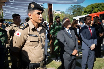2025 0623 Plantio Mudas Sabara -07.jpg