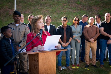 2025 0623 Plantio Mudas Sabara -10.jpg
