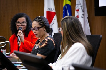 2025 1411 Roda conversa Racismo-11.jpg