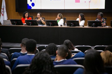 2025 1411 Roda conversa Racismo-18.jpg