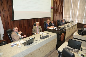2019_0503_DireitoTrabalho_Espanha-EUA-Portugal_LA (13).jpg