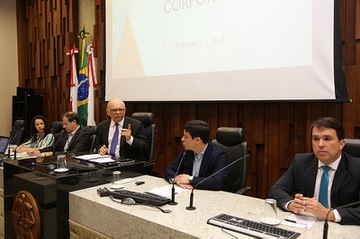 a_2018_1203_1-SeminarioGovernancaCorporativa_MM (2).jpg