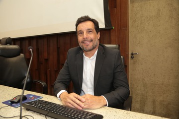 2022_1018_SeminarioLicitacoesContratos_Lei14133-21_LeoAndrade (17).jpg