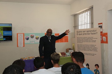 2022_1108_SolidariedadeLiteraria_CentroInternacaoDomBosco_LeoAndrade (28) copiar.jpg