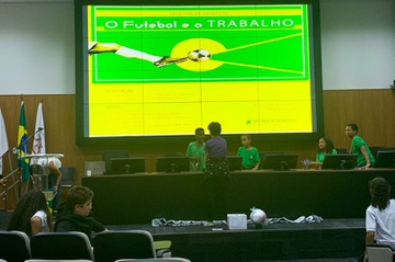 2026 0807 Futebol e trabalho-02.jpg