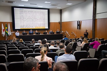 Mesa da plenária do 2º Encontro de Cooperação Judiciária