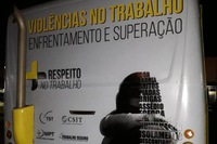 Campanha contra violência no trabalho começa a circular em ônibus de BH e Betim