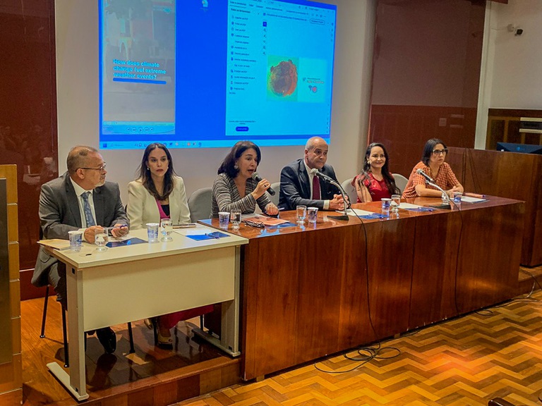 Mesa de honra que abriu o Seminário que abordou emergências climáticas, novas tecnologias no trabalho e trabalho análogo à escravidão
