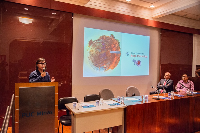 No painel “Emergências Climáticas, palestras de Renata Maria de Araújo, da Superintendência de Mudanças Climáticas de Minas Gerais e Ruibran dos Reis, meteorologista da Cemig