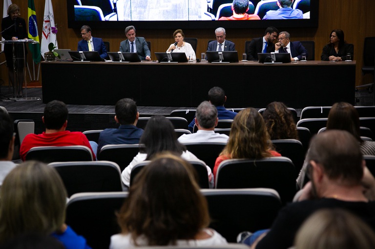 Mesa de honra da abertura da 8ª Semana Formativa dos Magistrados