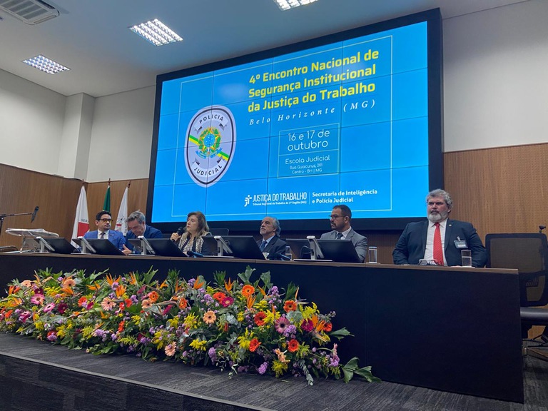 Mesa de Honra na abertura do 4º Encontro Nacional de Segurança Institucional da Justiça do Trabalho
