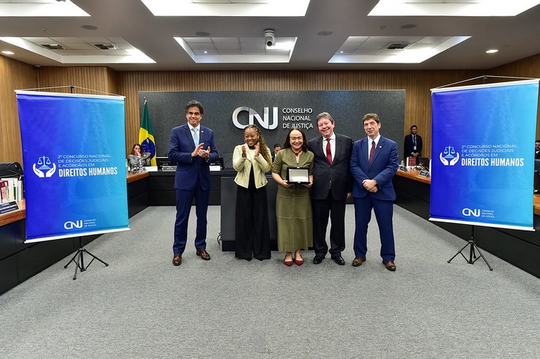Juíza Paula Pimenta é premiada pelo Conselho Nacional de Justiça (CNJ)
