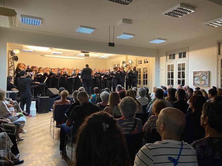 WhatsApp Image 2025-12-02 at 19.46.15.jpeg Coral Lírico do Palácio das Artes faz apresentação natalina no Centro Cultural do TRT-MG