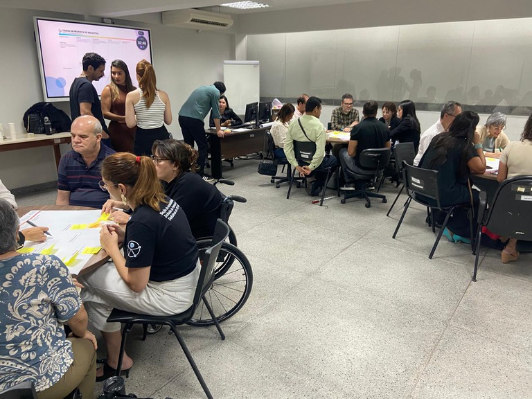 Momentos da Oficina conjunta promovida pelo TJMG e pelo TRT-MG para debater formas de melhorar a acessibilidade de documentos digitais nas instituições