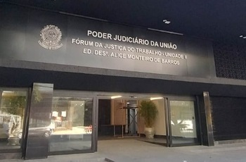 Fachada do novo prédio do Fórum Trabalhista de BH