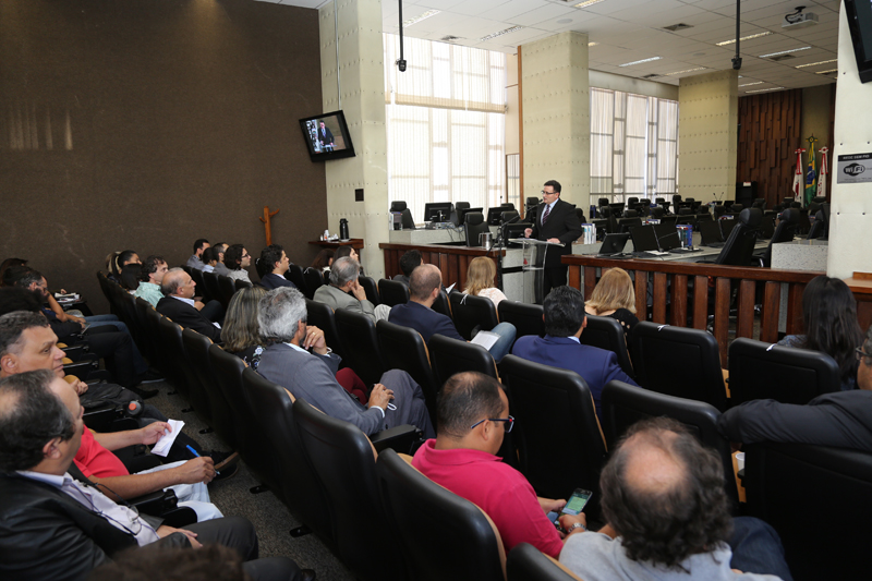 800_2018_0831_Seminario__201cDivida_Publica__Direitos_Sociais__Politica_Fiscal_e_Desenvolvimento_Economico201d_MM__74.jpg