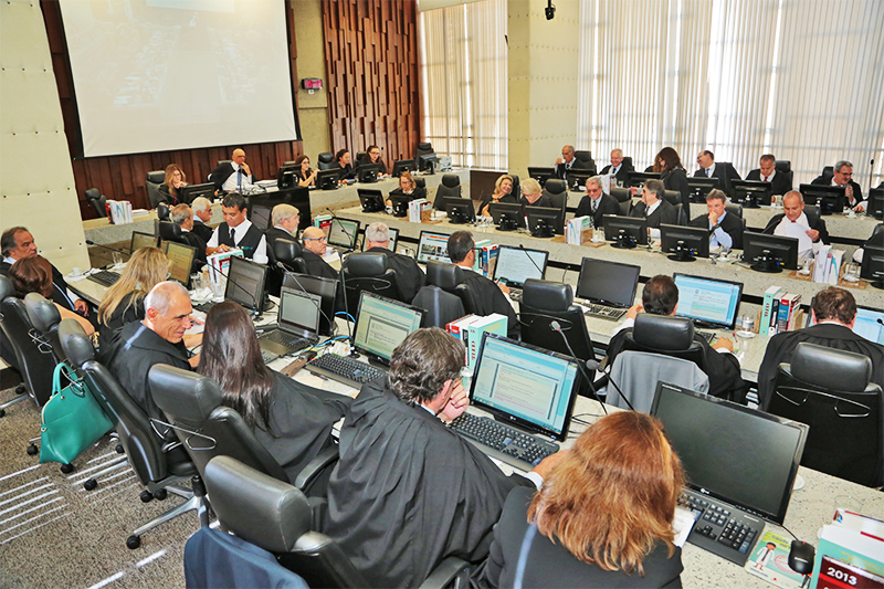 800px_2019_0314_Pleno_LA.jpg