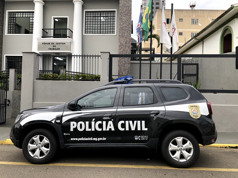 800px_viatura_Policia_Alfenas.jpg