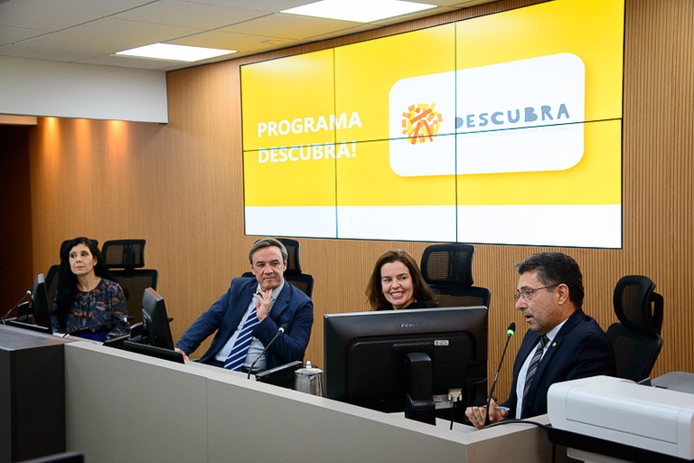 Mesa do seminário Justiça Restaurativa e os contratos de aprendizagem, plenário 5 do TRT-MG