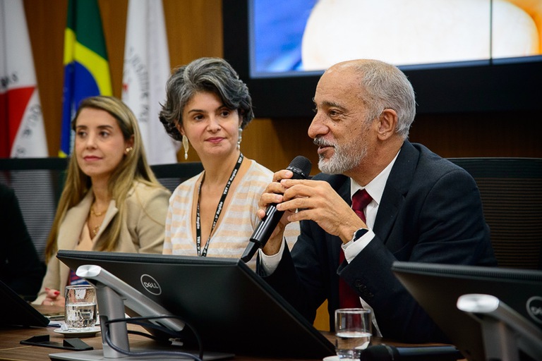 Corregedor do TRT Manoel Barbosa e diretora Geral, Patrícia Reis