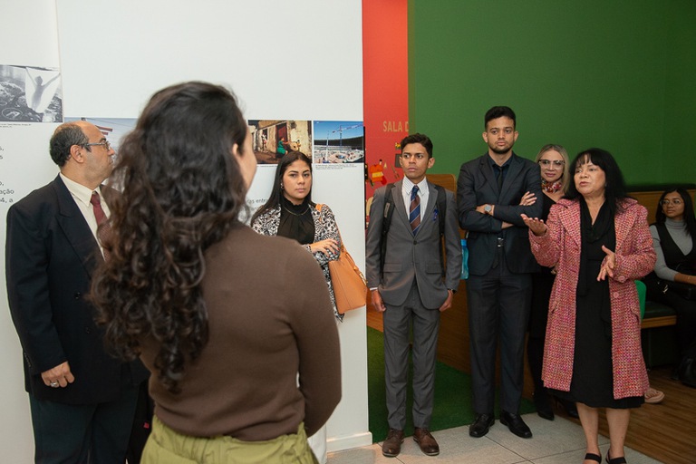 Alunos do curso de Direito da Faculdade Anhanguera/Pitágoras durante visita ao TRT-MG