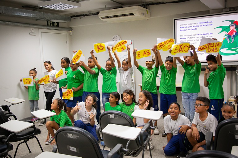 Alunos participam de atividade lúdica do Programa Justiça e Cidadania